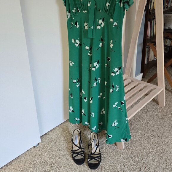 Pretty Green Midi-Dress, Retro 40's styling, Size 18 (fits a size 16) - Picture 13 of 14